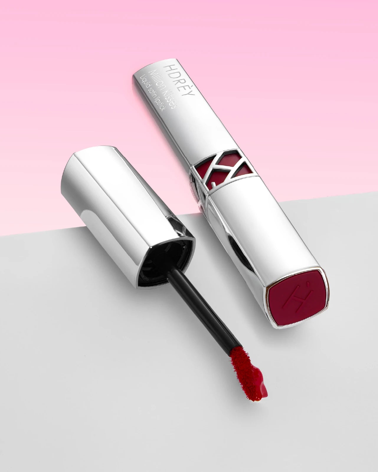 Satynowa pomadka w płynie 206 Red Velvet 7ml