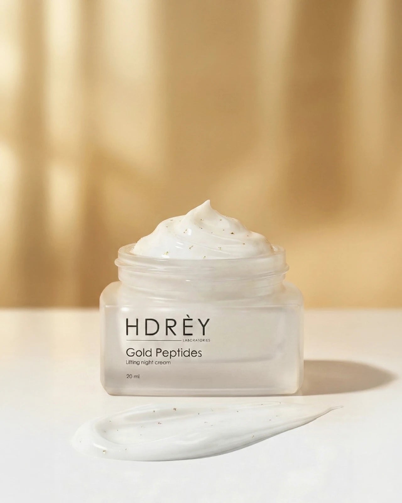 Liftingujący krem do twarzy na noc z peptydami i złotem 20ml