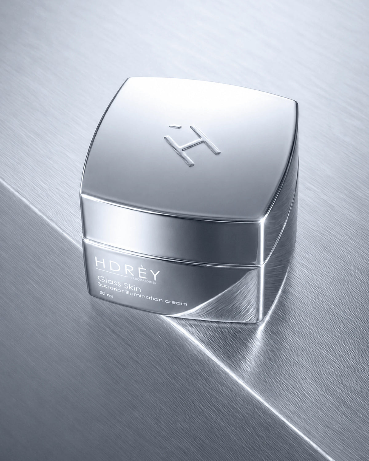Rozświetlający krem Glass Skin 50 ml