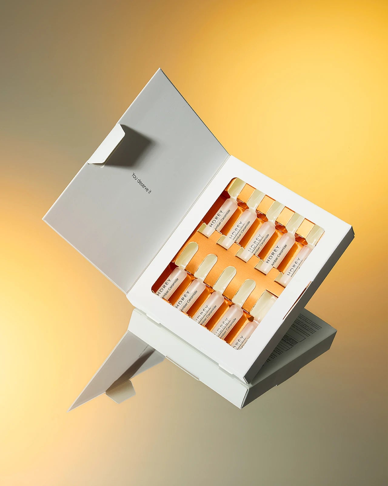 Ampułki ujędrniająco-regenerujące z ceramidami i niacynamidem 10x2ml