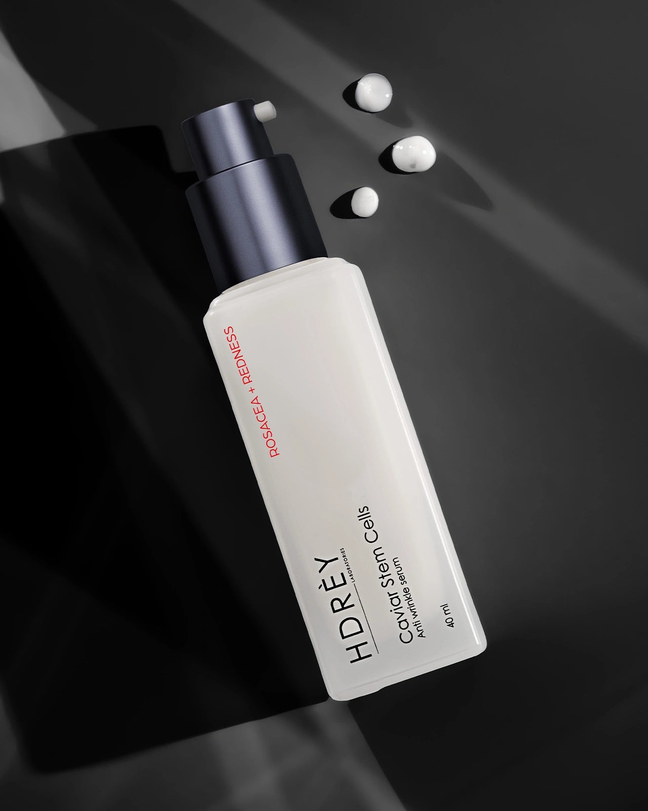 Przeciwzmarszczkowe serum do skóry z trądzikiem różowatym i zaczerwienieniami 40 ml