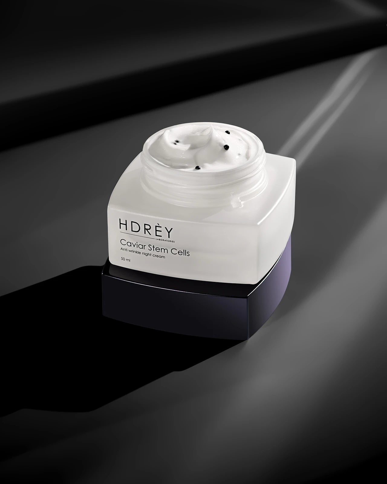 Przeciwzmarszczkowy krem do twarzy na noc z komórkami macierzystymi 50ml