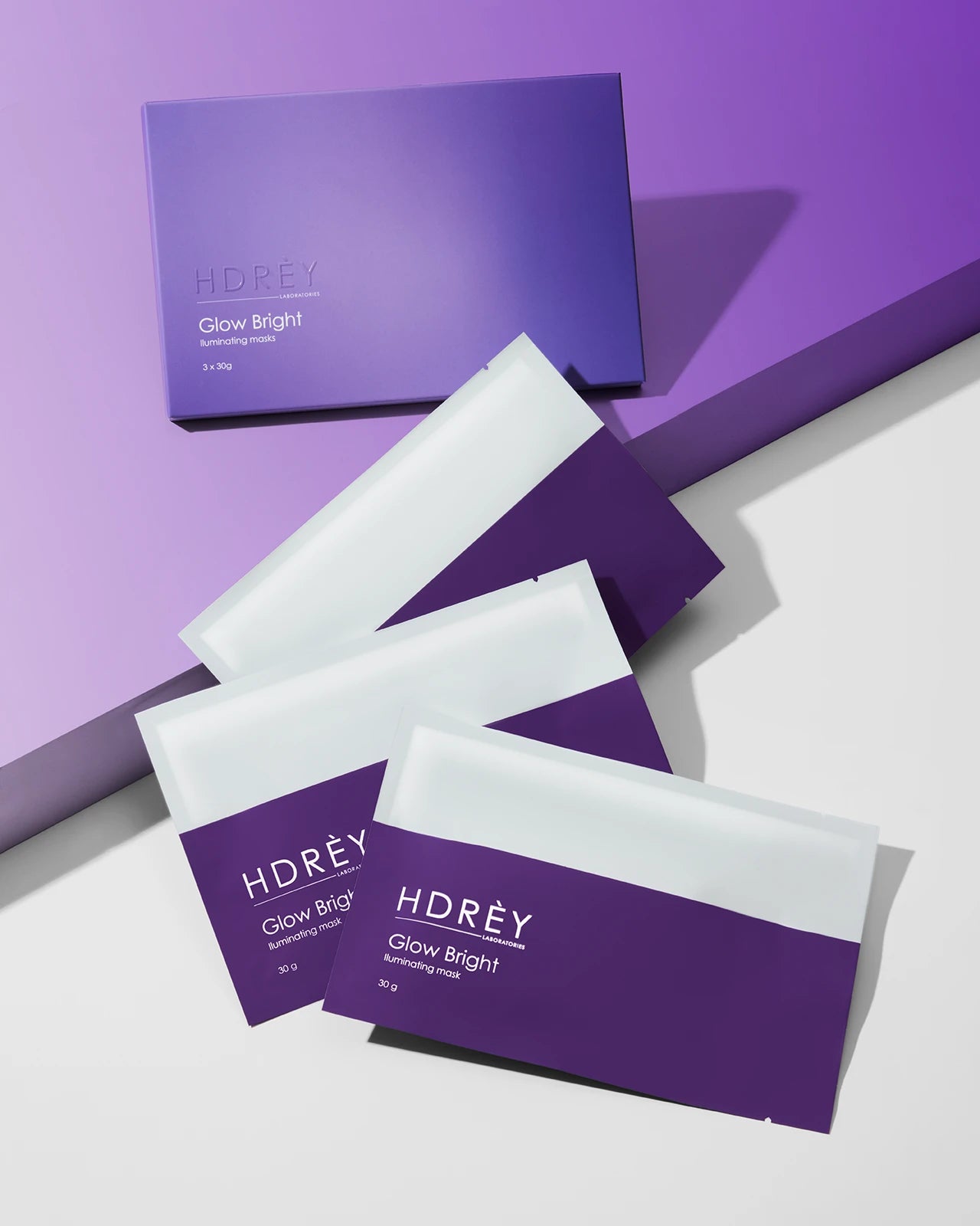 Rozświetlające maski w płacie z kwasem traneksamowym i ferulowym 3x30g