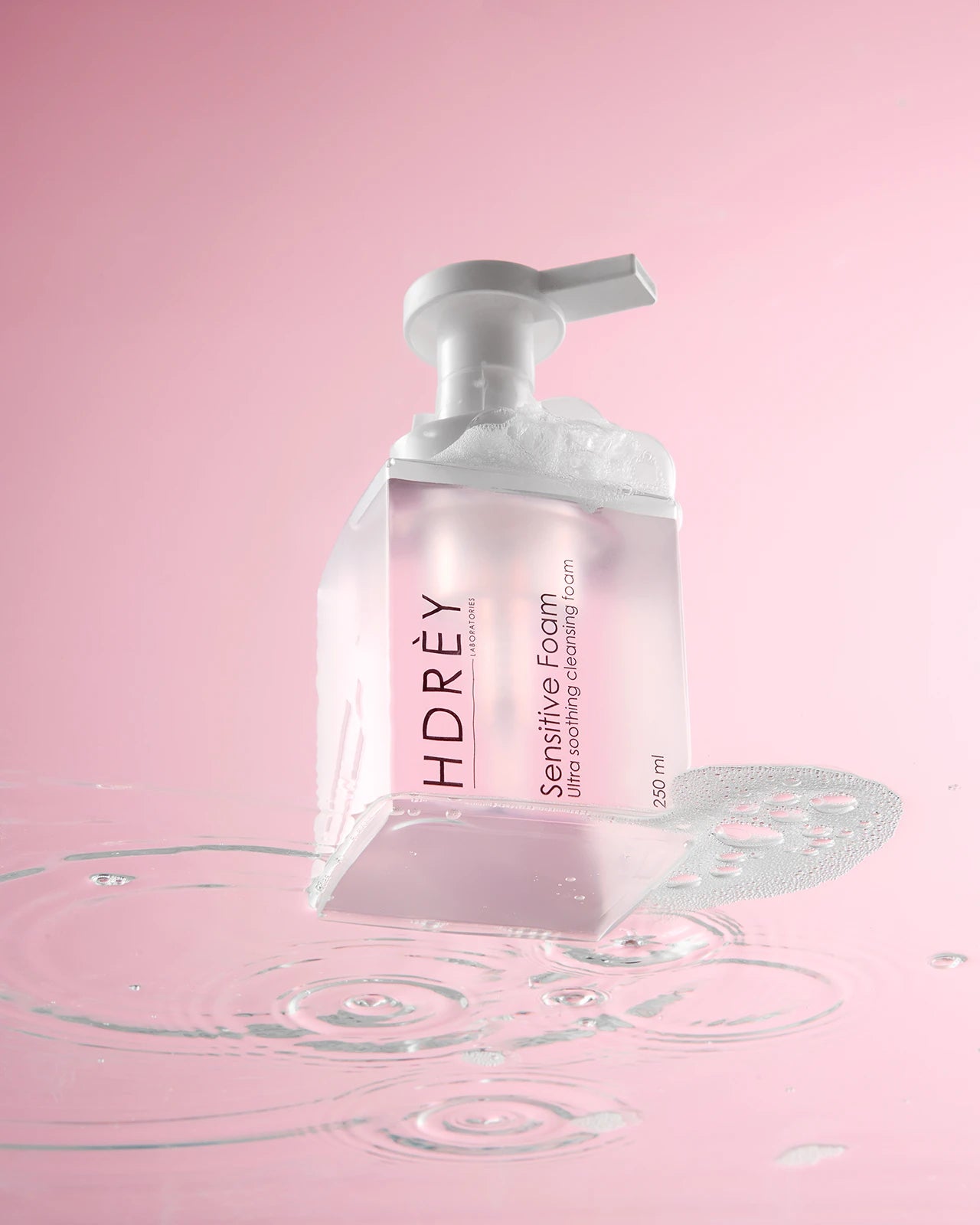 Pianka do mycia twarzy kojąca Sensitive 250ml z pantenolem do cery wrażliwej