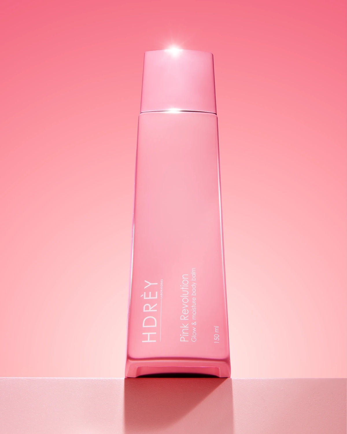 Nawilżająco-wygładzający balsam do ciała nadający blask 150 ml