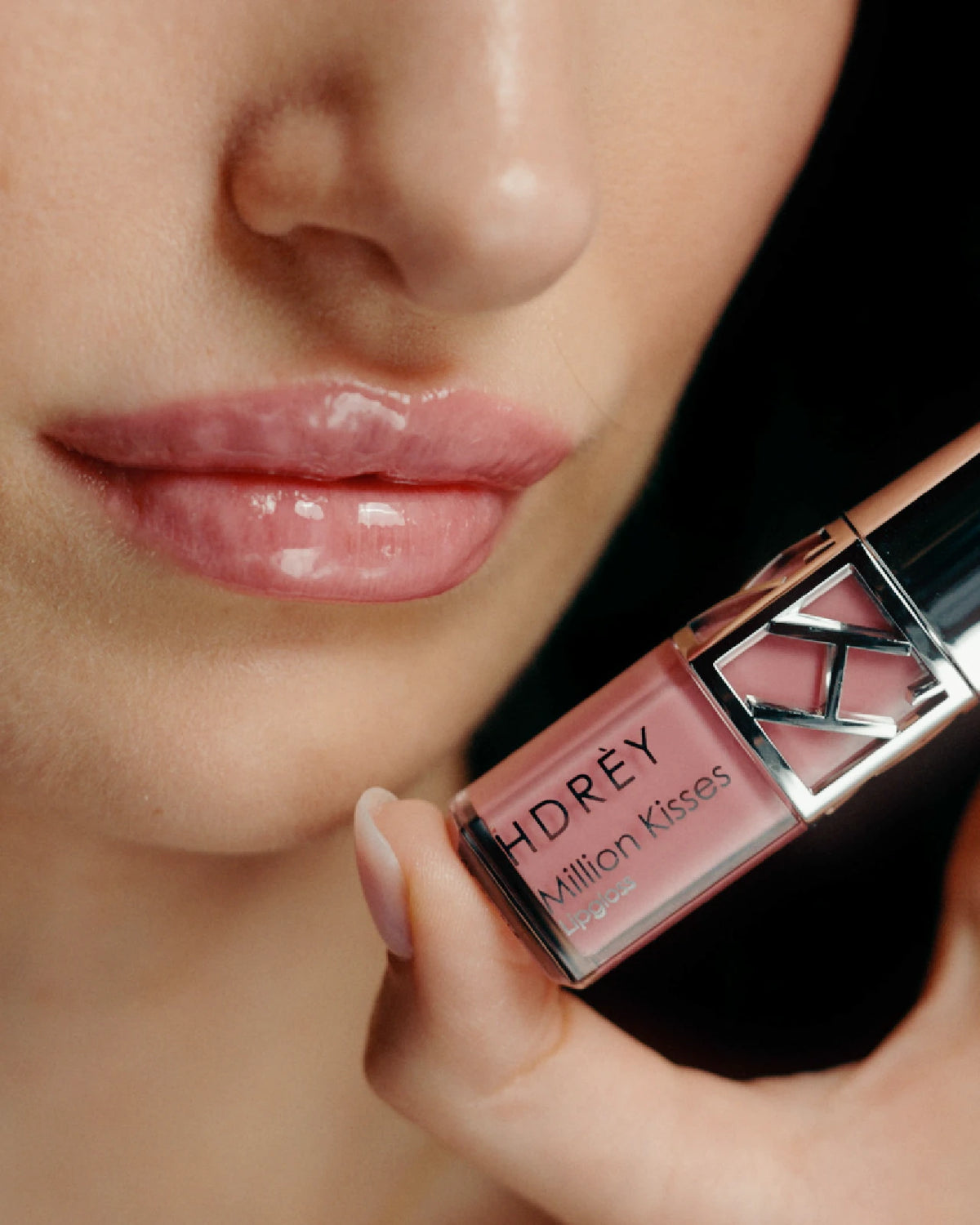 Million Kisses Lip Gloss 108 Velvet Devotion - 9 ml