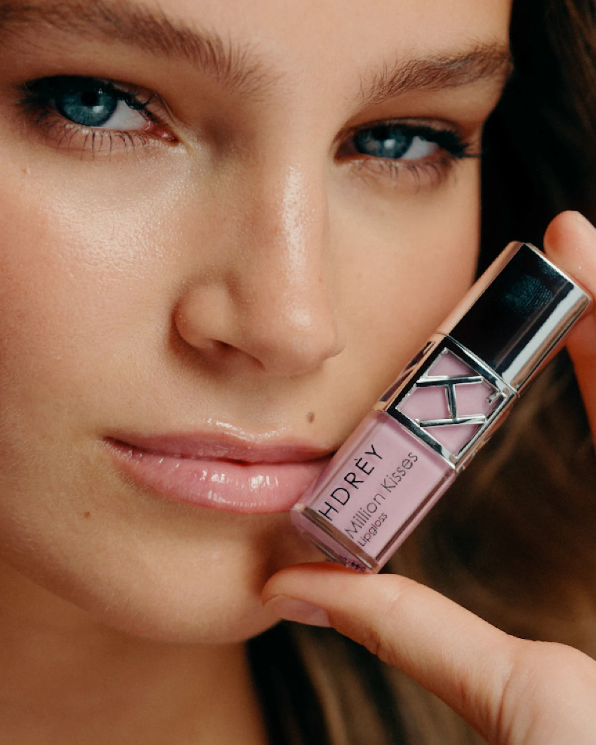 Million Kisses Lip Gloss 109 Bare Tenderness - 9 ml