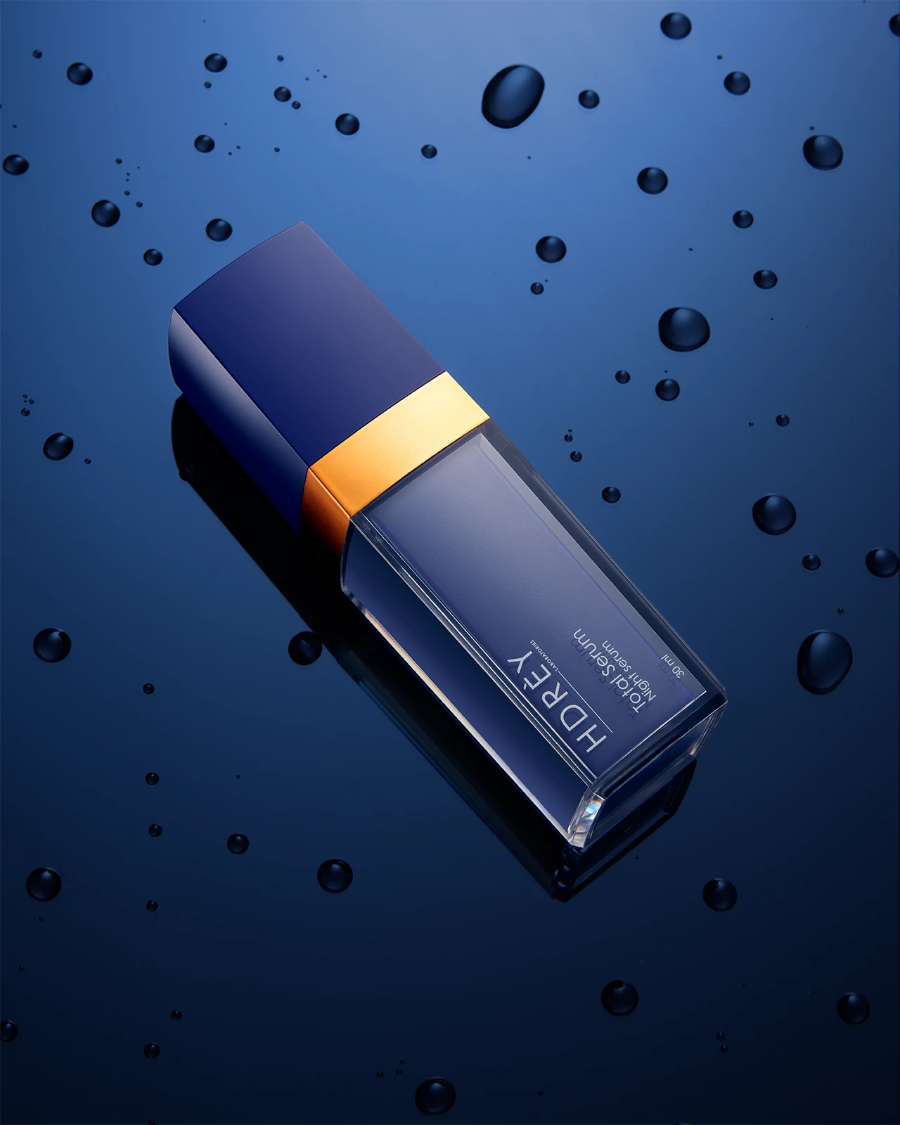 Serum regenerujące na noc dla mężczyzn z kwasem hialuronowym i beta-glukanem 30ml